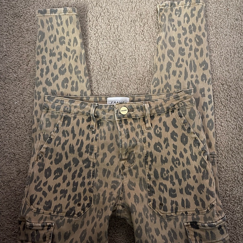 Frame cargo cheetah skinny jeans